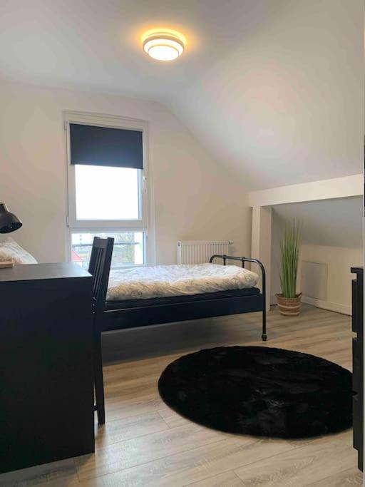 5Minuten Von Der City Entfernte Wohnung Mit Parkpl Bielefeld Kültér fotó